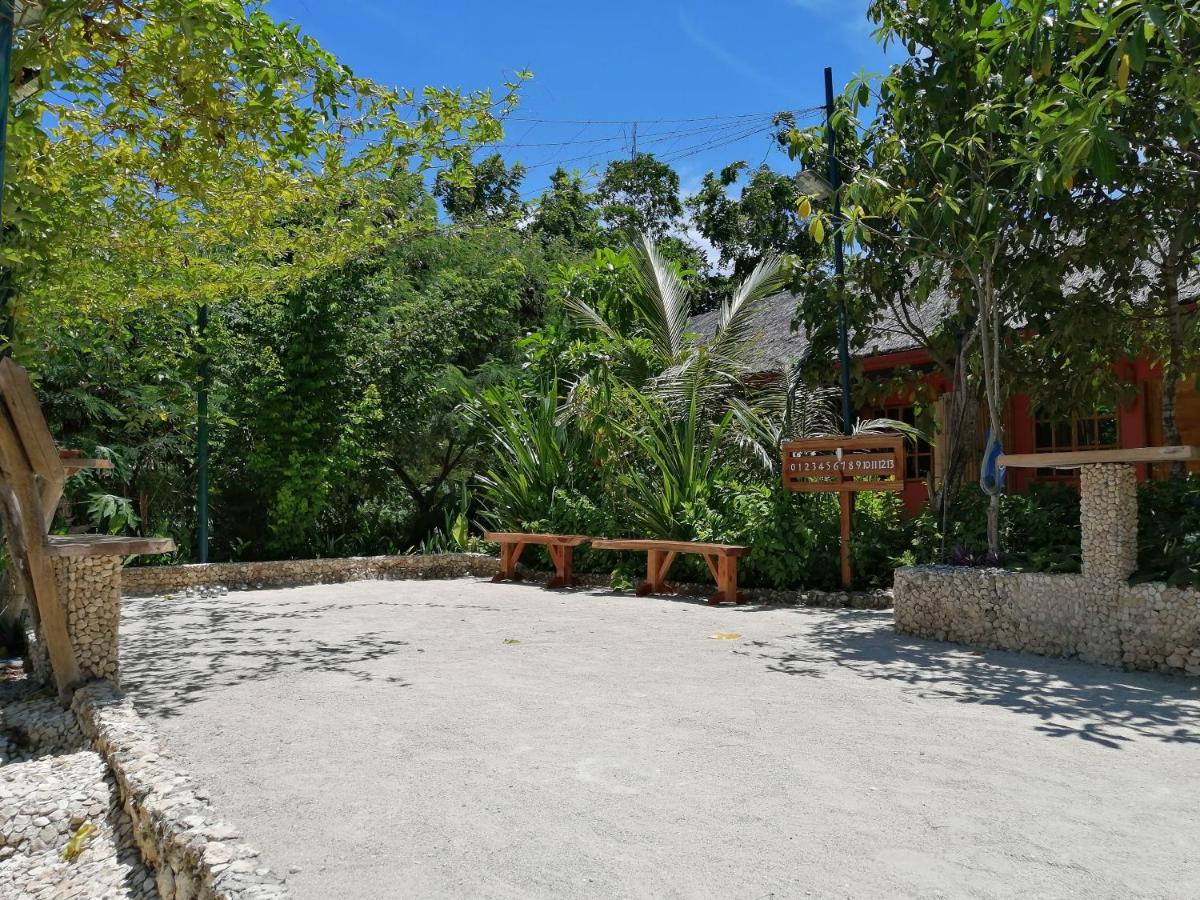 סיקיהור Nakabalo Guesthouse & Restaurant מראה חיצוני תמונה
