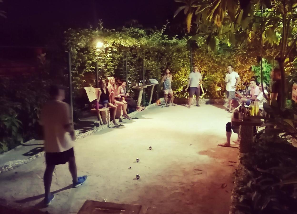 סיקיהור Nakabalo Guesthouse & Restaurant מראה חיצוני תמונה