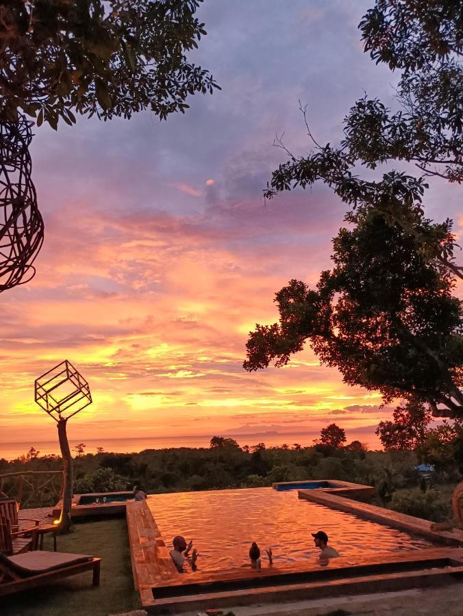 סיקיהור Nakabalo Guesthouse & Restaurant מראה חיצוני תמונה