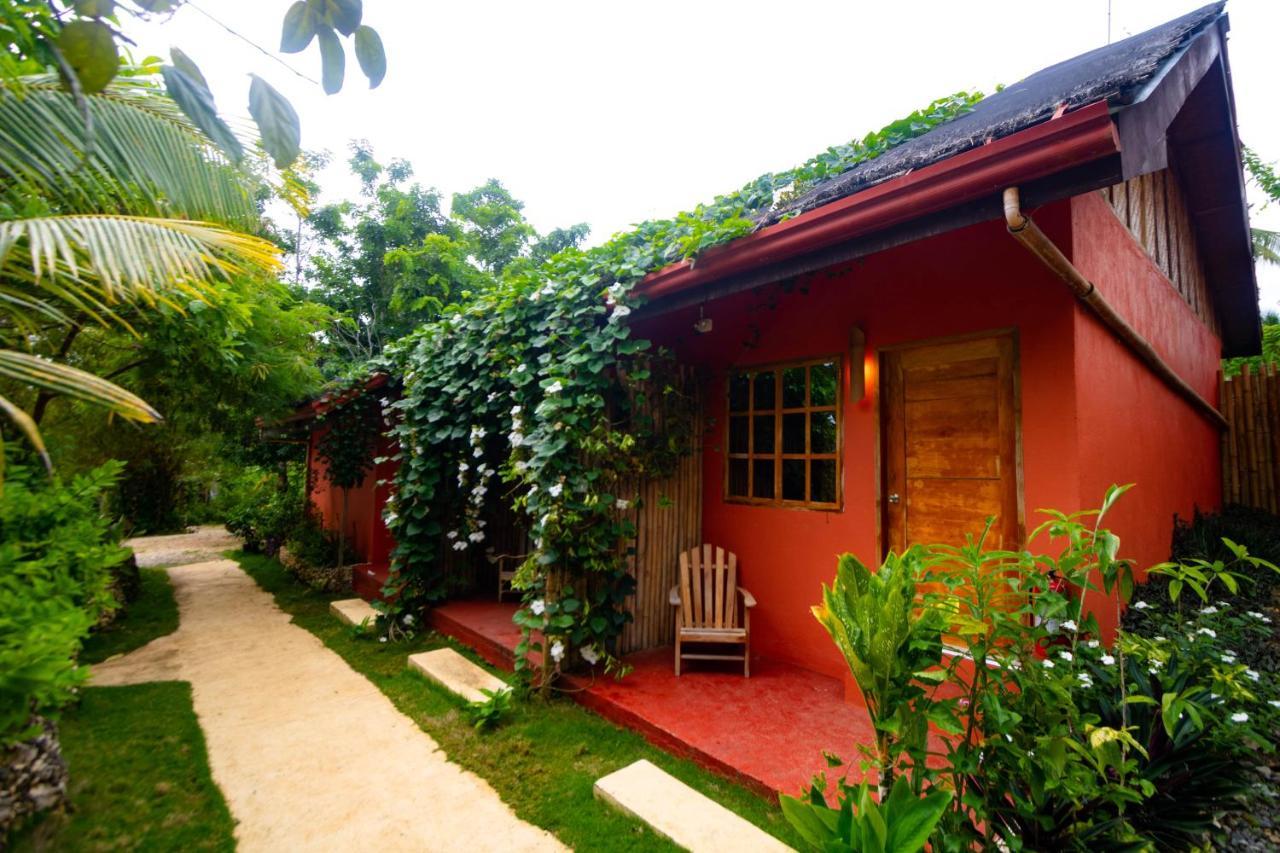 סיקיהור Nakabalo Guesthouse & Restaurant מראה חיצוני תמונה