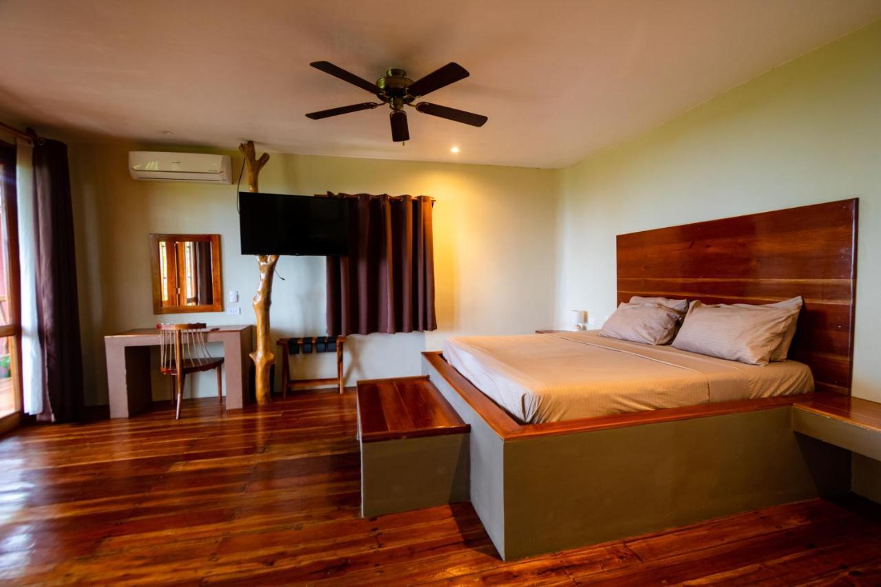 סיקיהור Nakabalo Guesthouse & Restaurant מראה חיצוני תמונה
