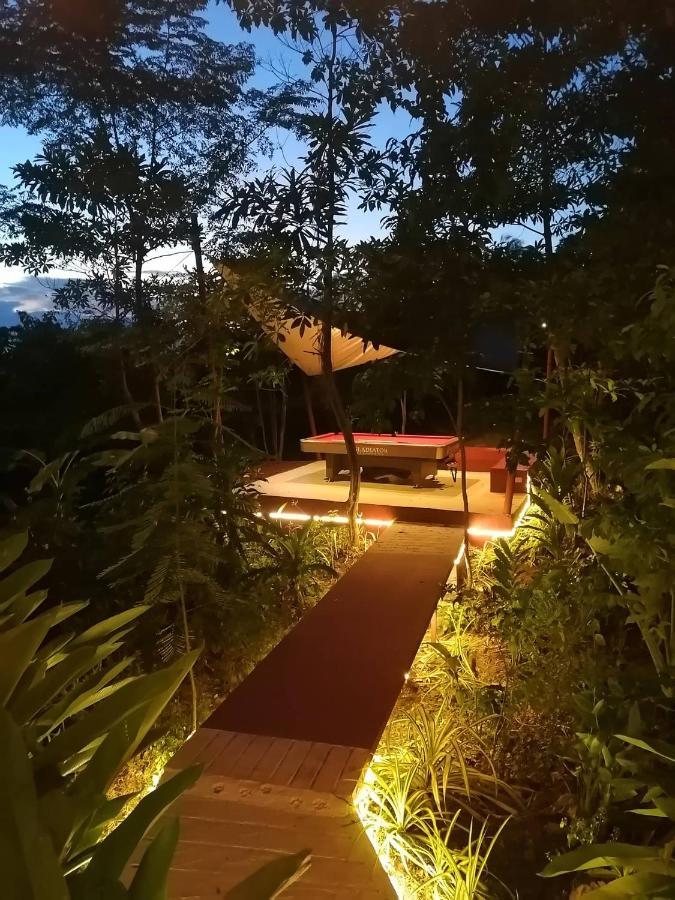 סיקיהור Nakabalo Guesthouse & Restaurant מראה חיצוני תמונה