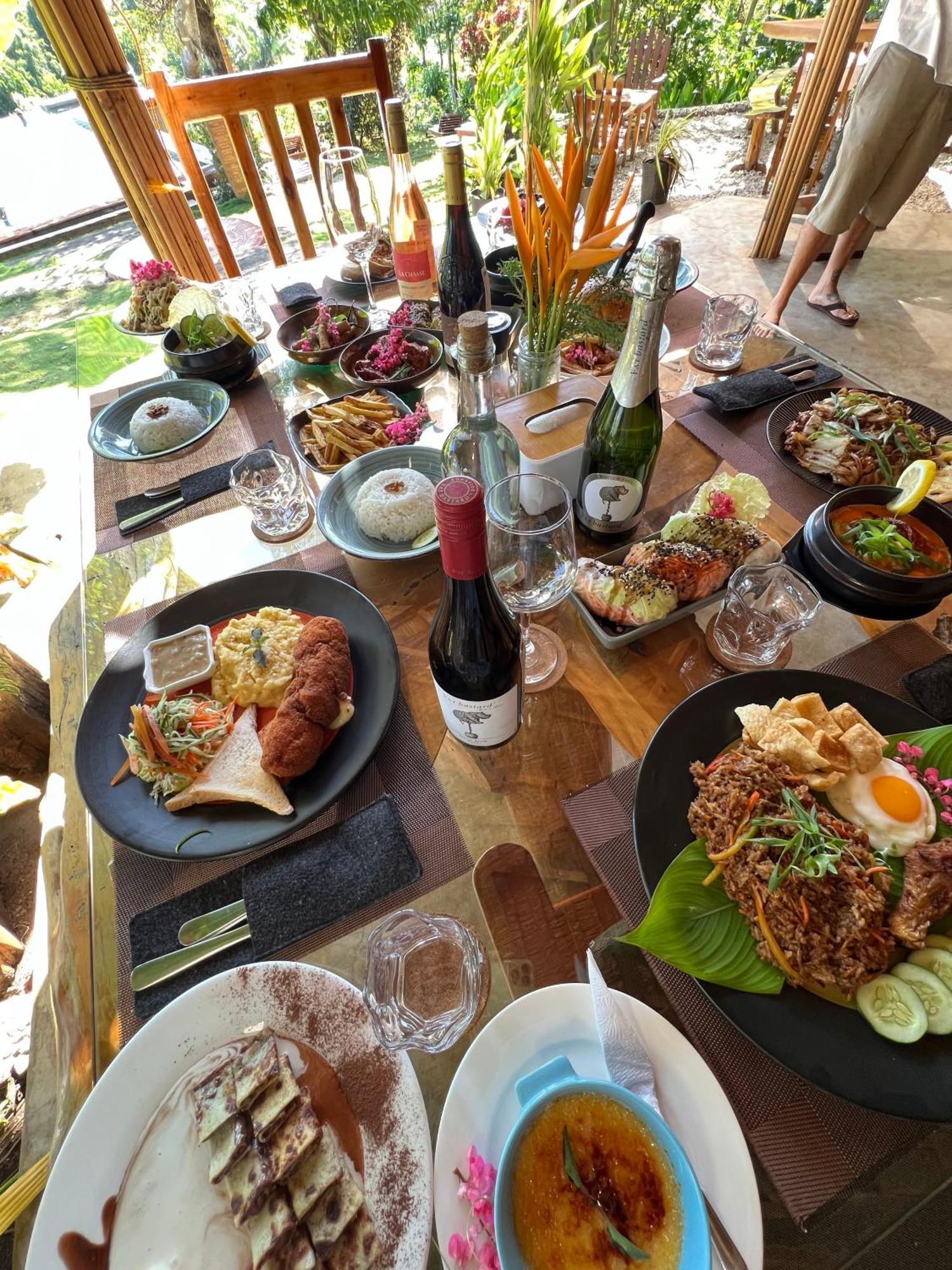 סיקיהור Nakabalo Guesthouse & Restaurant מראה חיצוני תמונה